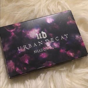 URBAN DECAY SHADOW BOX 😍